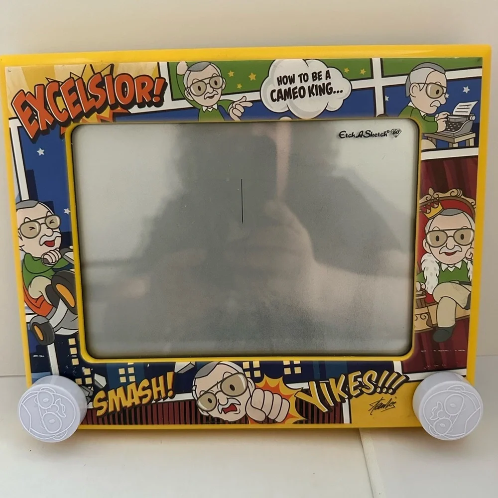 ETCH A SKETCH 60th Anniversary Classic Stan Lee Limited Edition Drawing Pad NEW